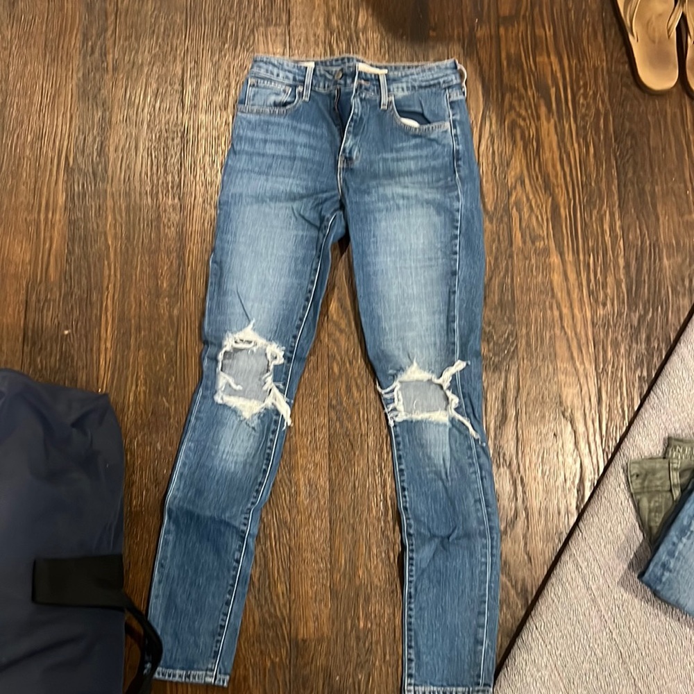 Levi’s 721 High Rise Skinny Jeans size 26